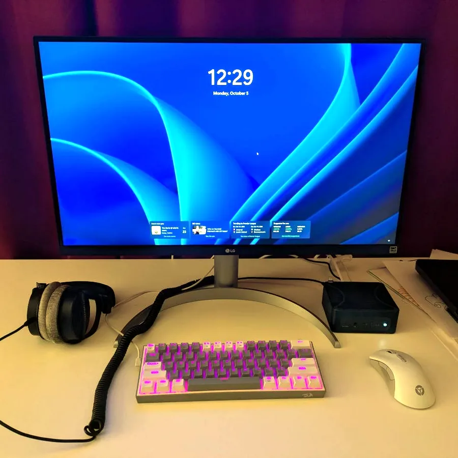 Монитор LG 27UP650, 4K, поворотный экран