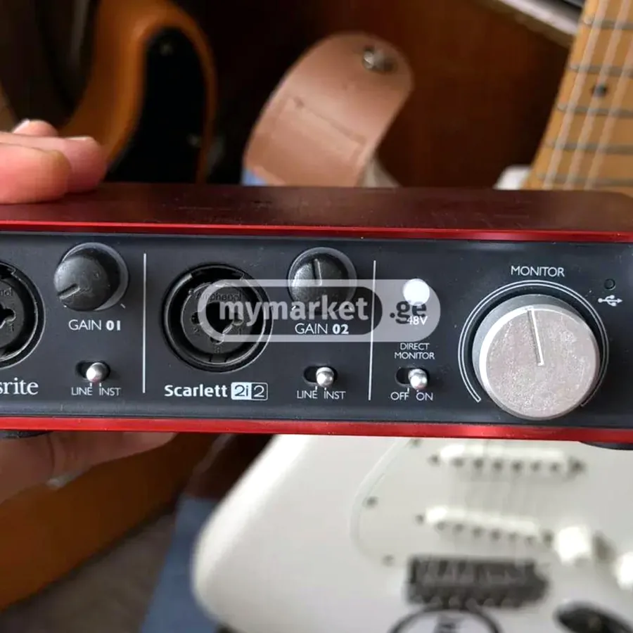 Звуковая карта Focusrite 2i2 USB