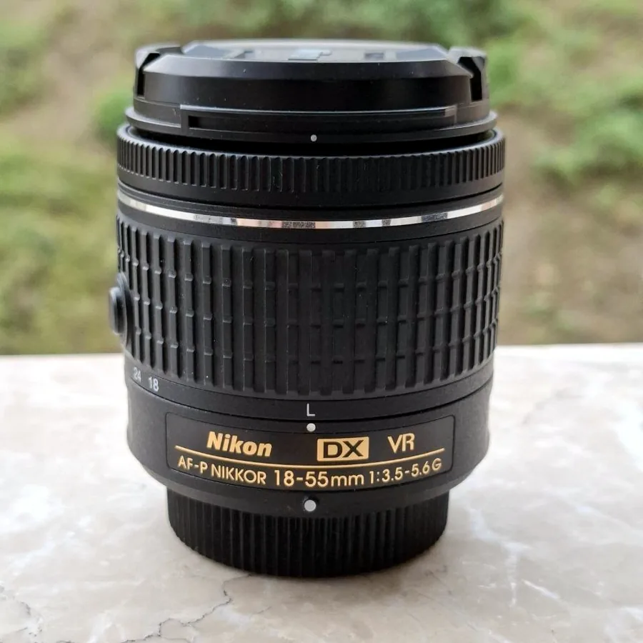 Объектив Nikon AF-S DX 18-55mm f/3.5-5.6G VR