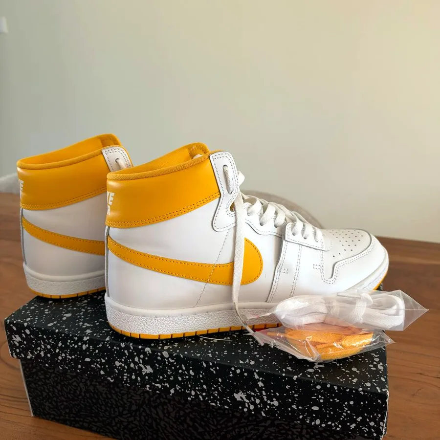 Кроссовки Nike, размер 42, отличное состояние