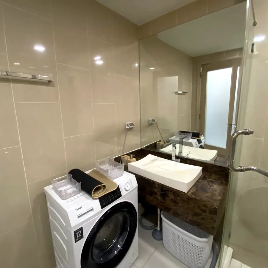 Стиральная машина Haier, 2 года, отличное состояние