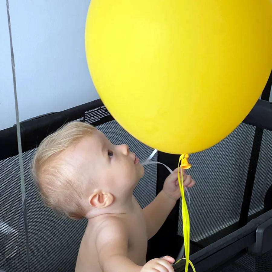 Манеж-кроватка 4moms с пеленальным столиком