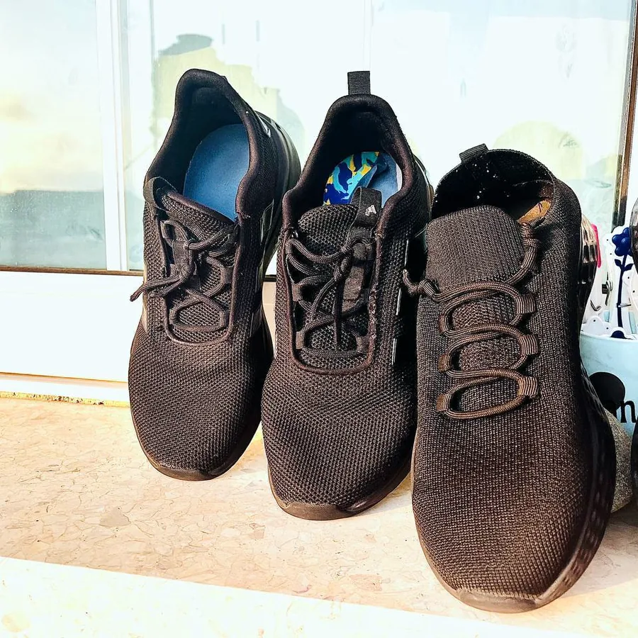 Кроссовки детские Adidas и Fabric, размеры 38,5 и 39