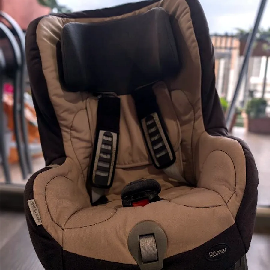 Автокресло Britax Römer Safefix Plus, 9-18 кг
