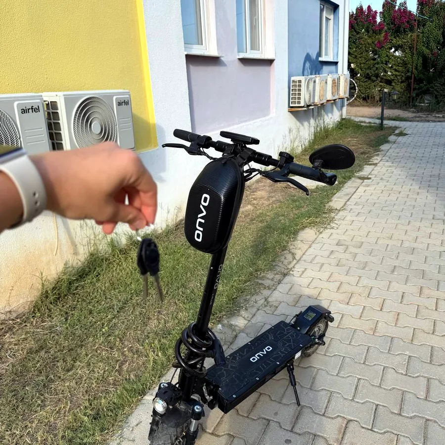 Электросамокат Onvo 13X Plus, пробег 1900 км
