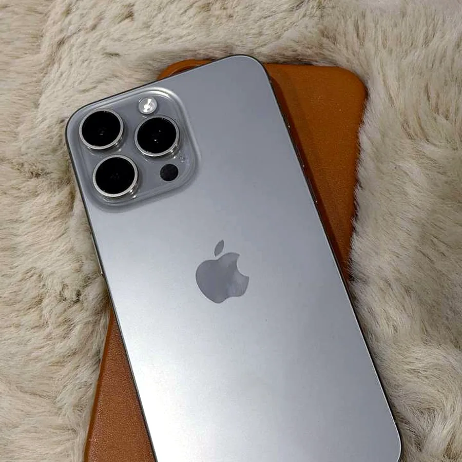 iPhone 15 Pro Max 256GB, отличное состояние