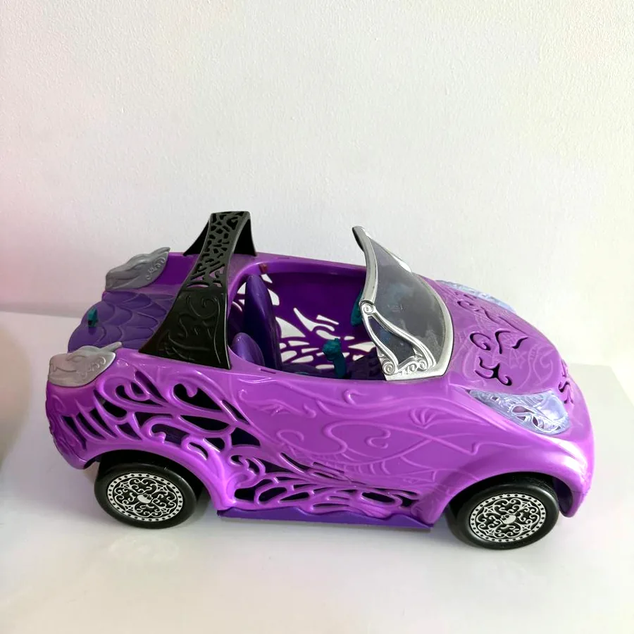 Машина игрушечная