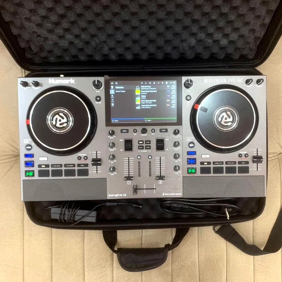 DJ контроллер Numark Mixstream Pro Go