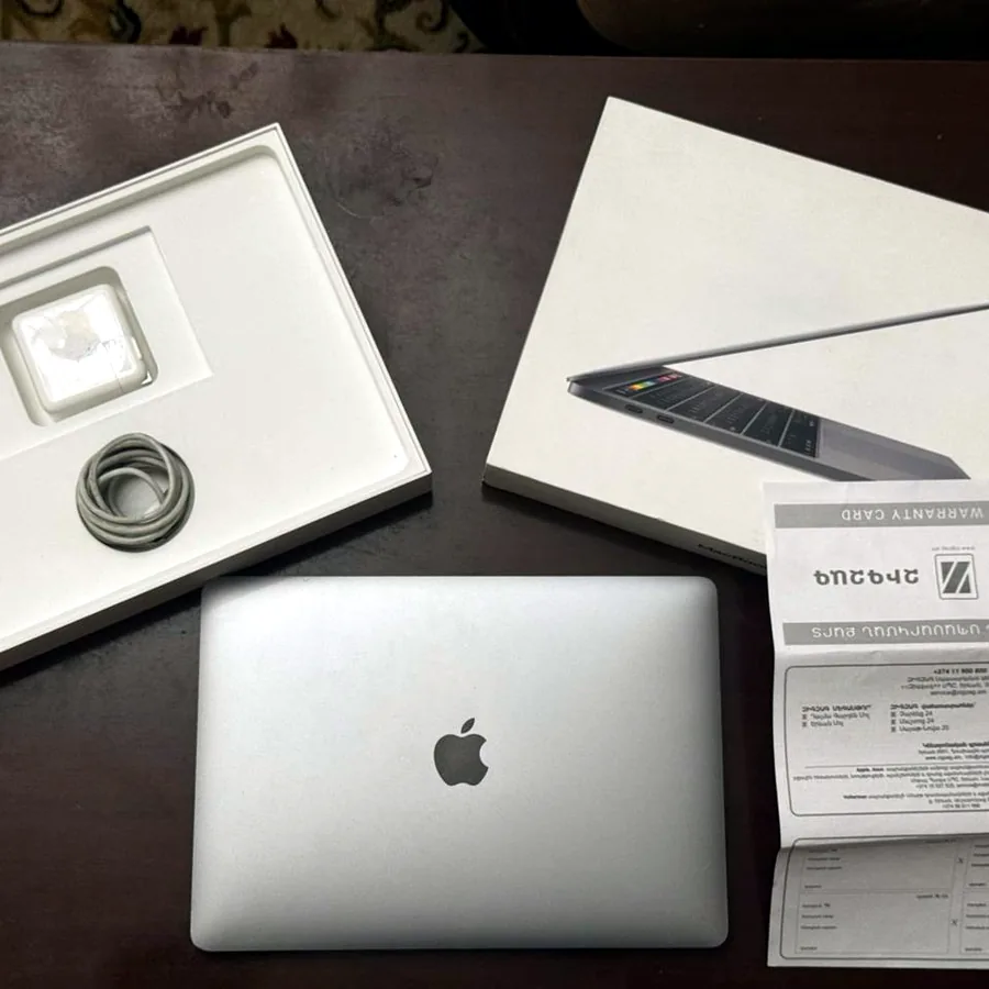 MacBook Pro 13 2019, Intel Core i5, 8GB, 128GB SSD