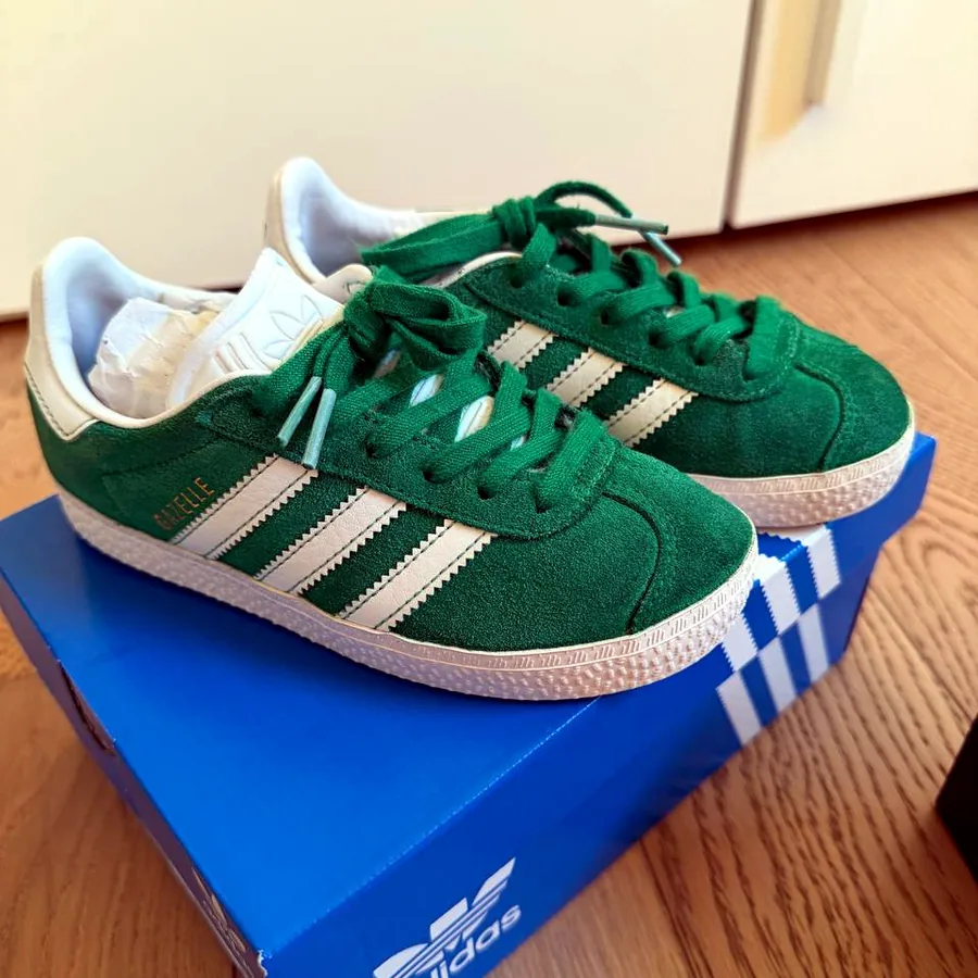 Детские кеды Adidas, размер 30