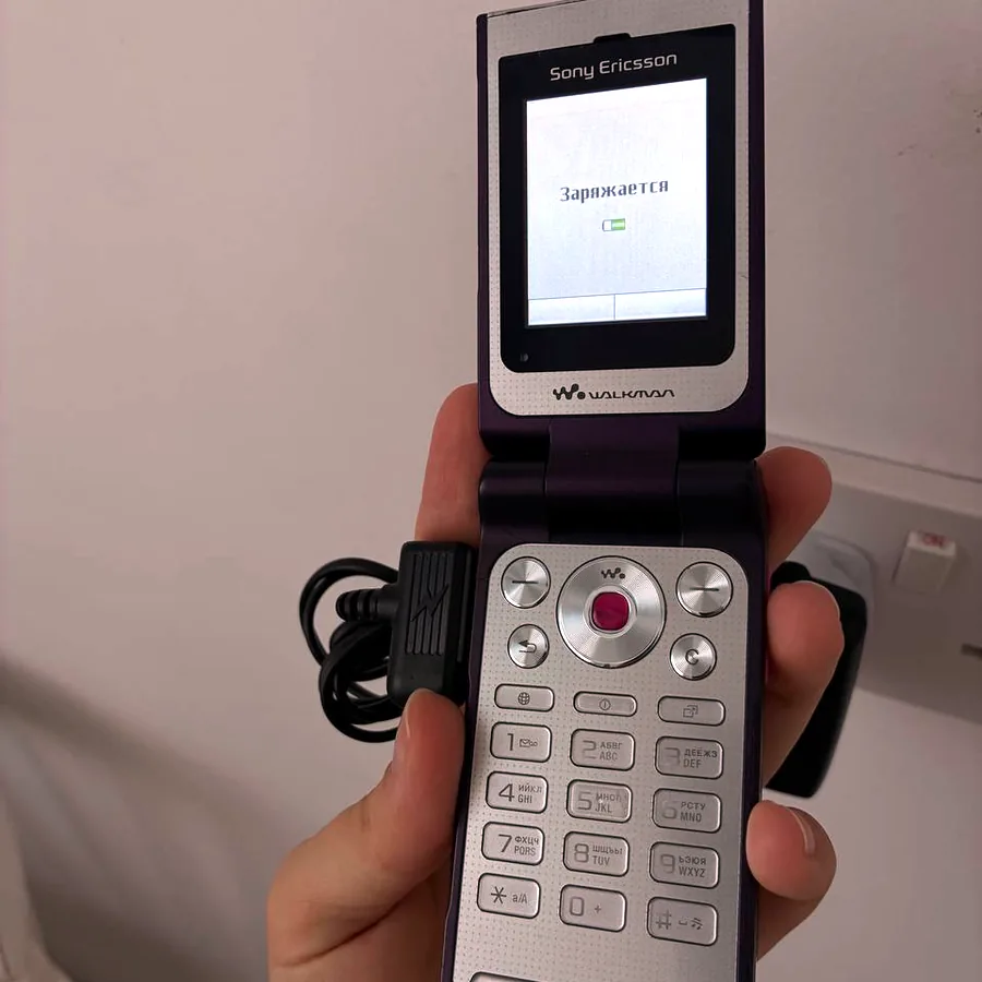 Sony Ericsson Walkman раскладушка, работает отлично