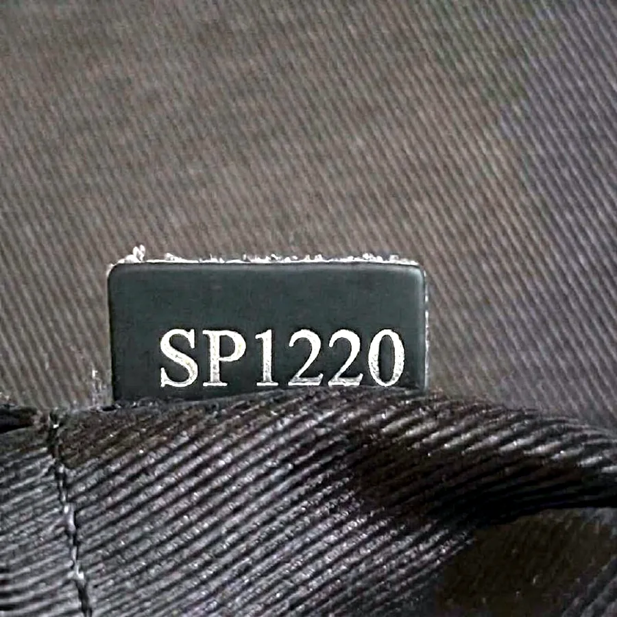 Сумка Louis Vuitton District PM Monogram, оригинал