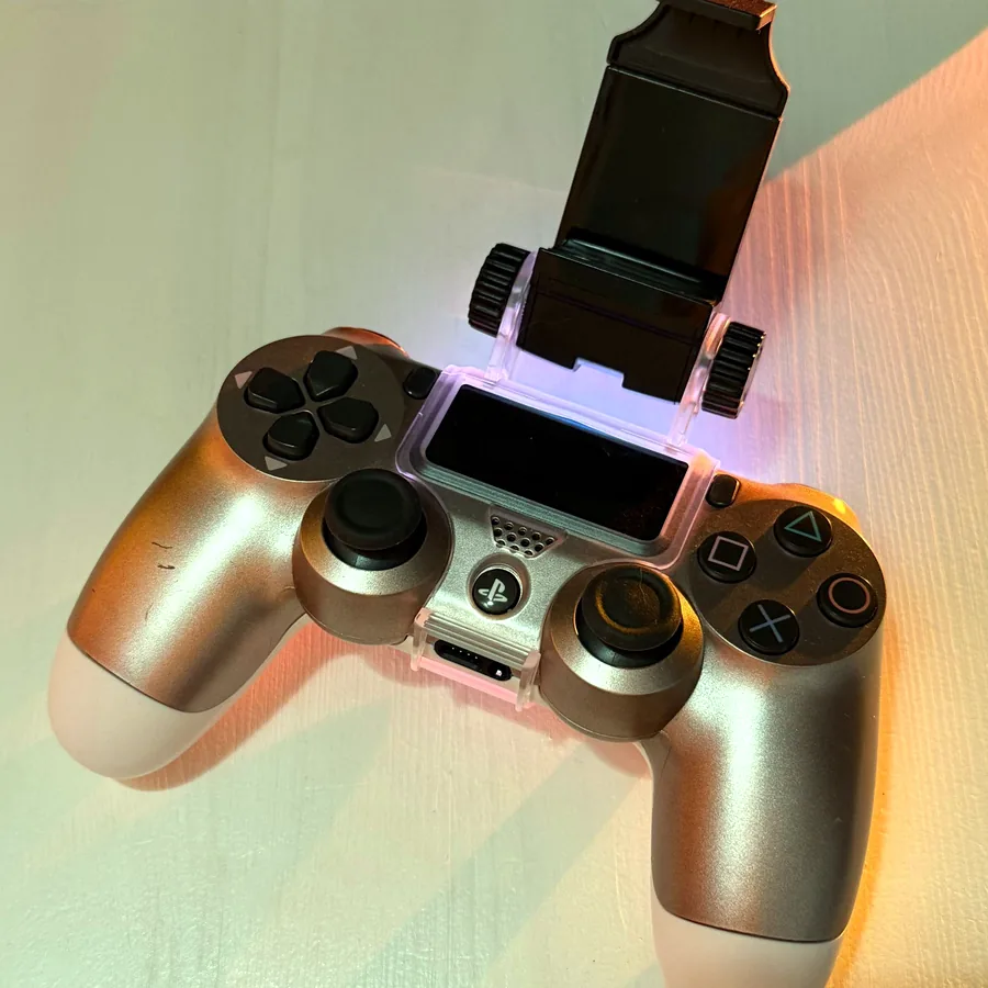 Контроллер DualShock 4 с креплением для телефона