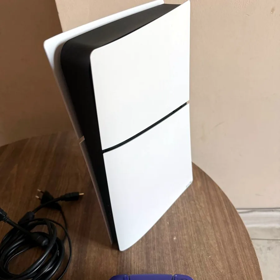 PlayStation 5, почти новая