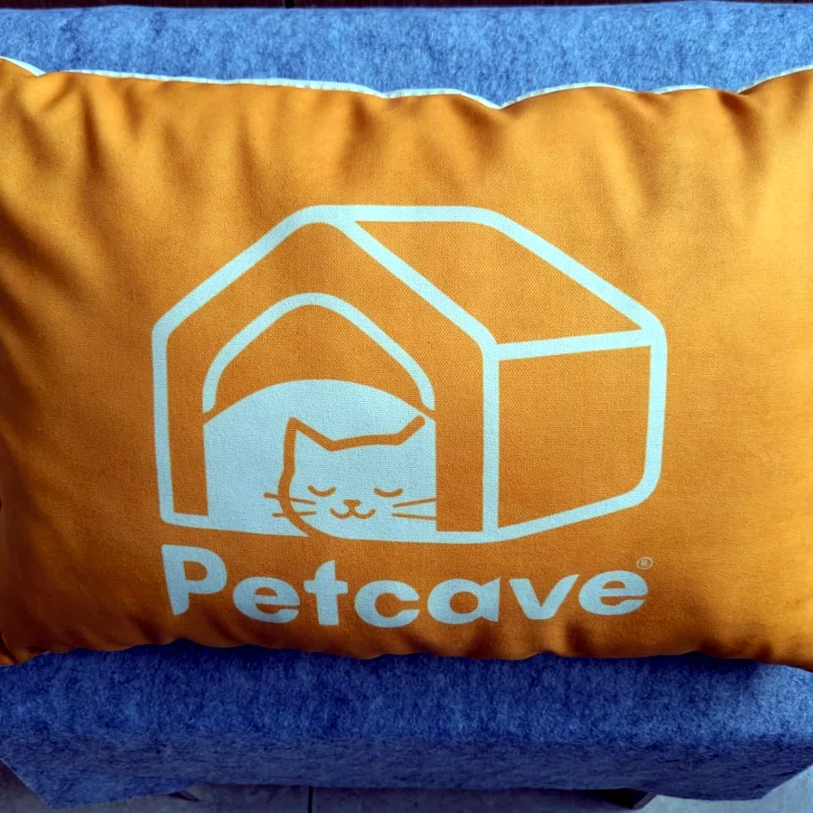 Домик для кошек и собак PetCave