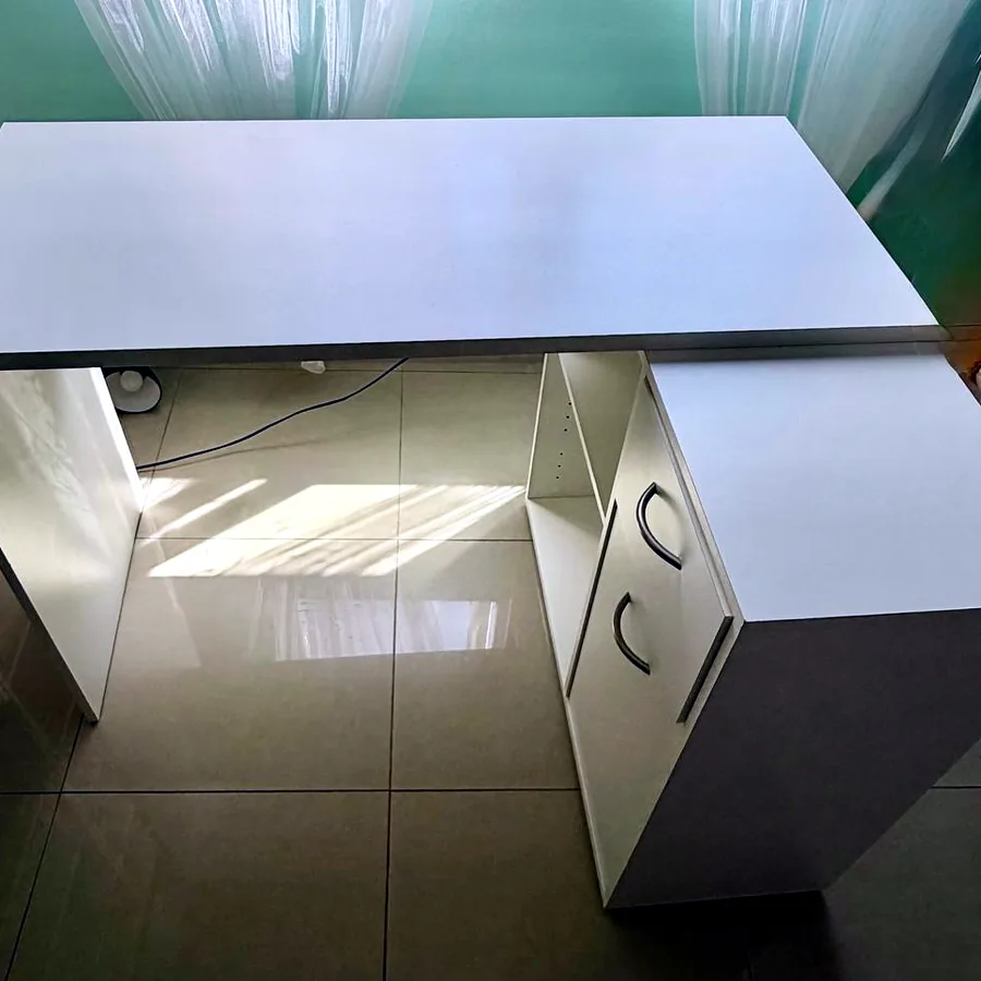 Письменный стол белый, 110x50 см