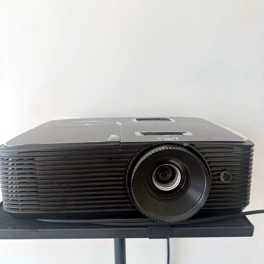 Проектор Optoma, отличное качество