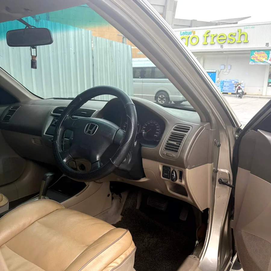 Honda Civic 2001, пробег 298 000 км