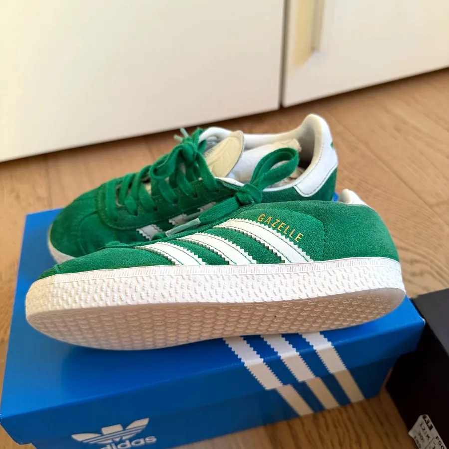 Детские кеды Adidas, размер 30