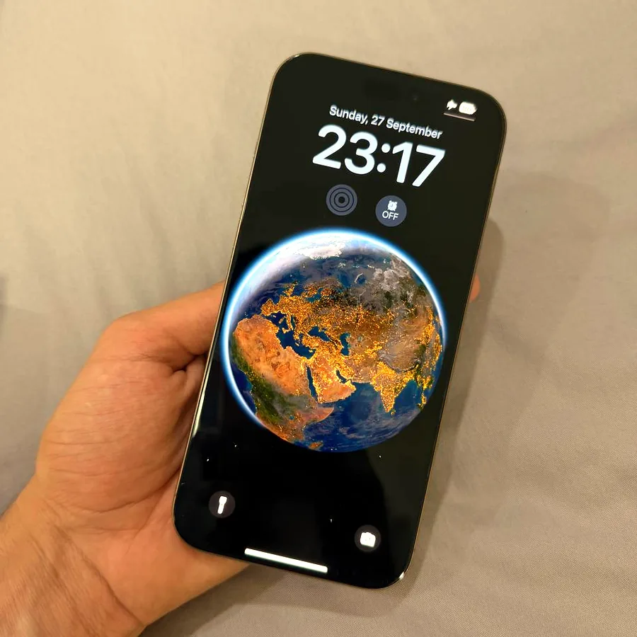 iPhone 16 Pro Max 256GB, батарея 99%