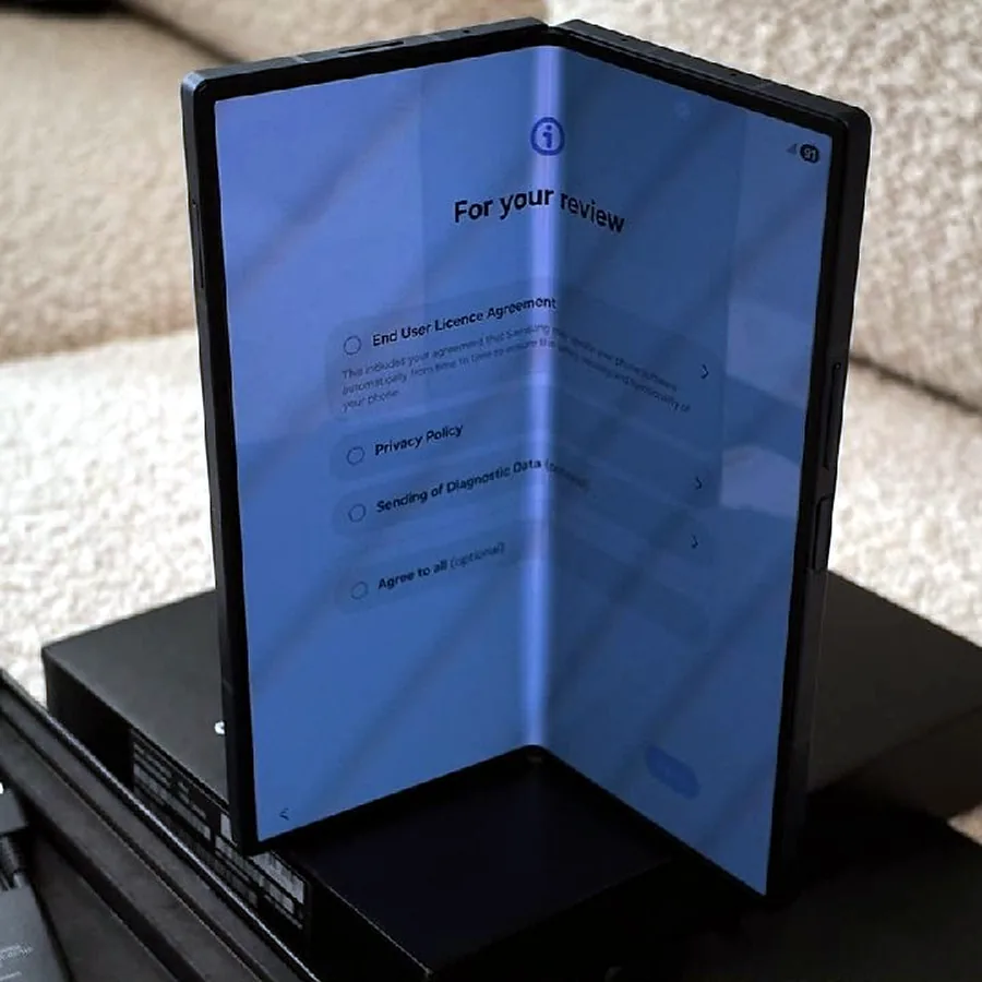 Samsung Galaxy Z Fold 6, 256 ГБ, новый